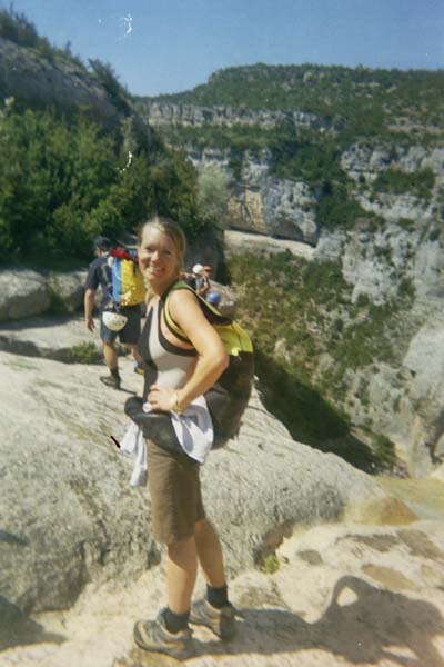 376x575 pixels (43K)