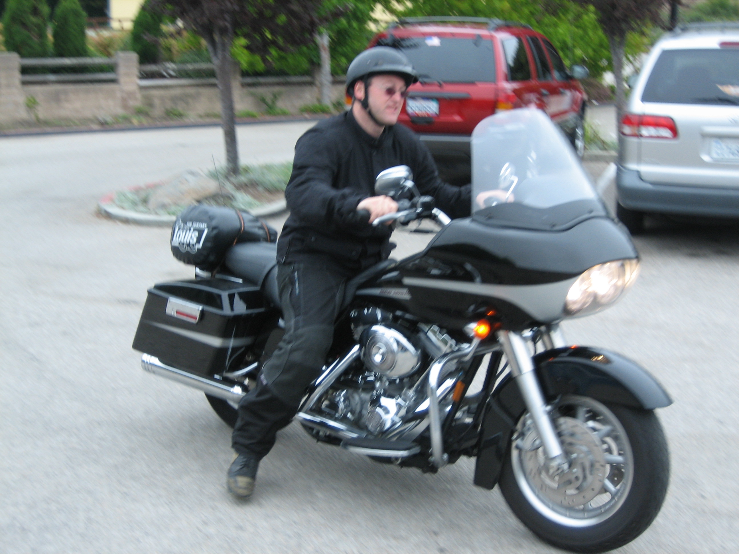 2568x1919 pixels (1.041K)