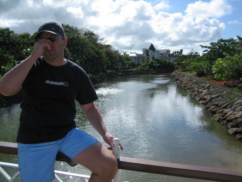 776x575 pixels (150K)