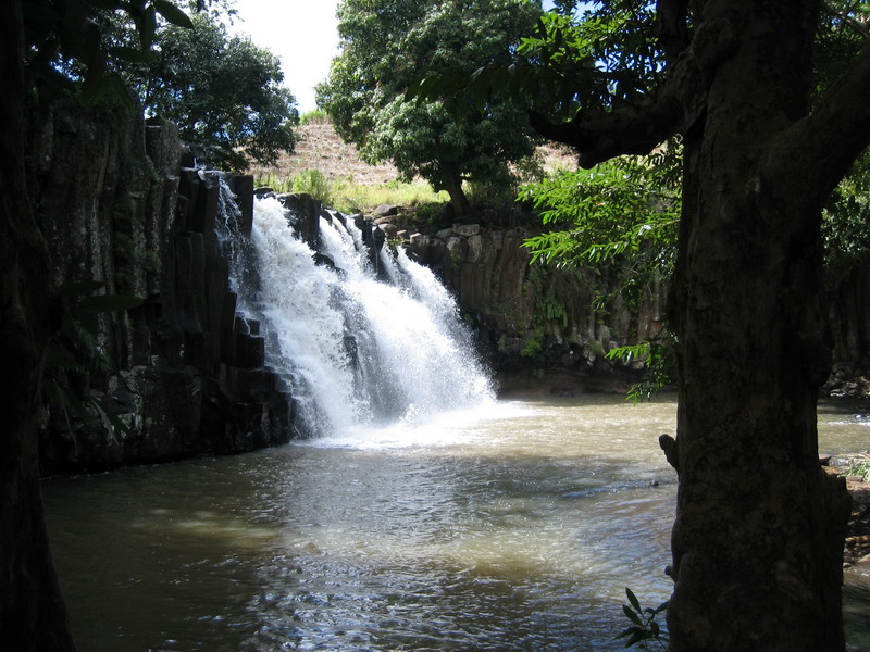 776x575 pixels (176K)