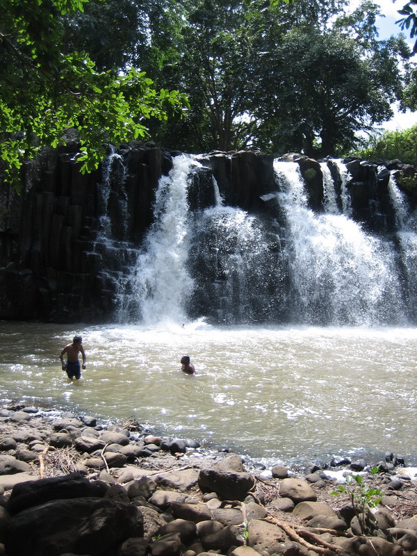 576x775 pixels (236K)