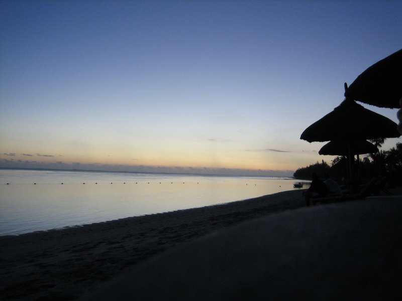 776x575 pixels (70K)