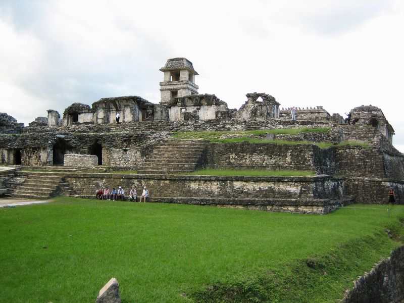 776x575 pixels (92K)