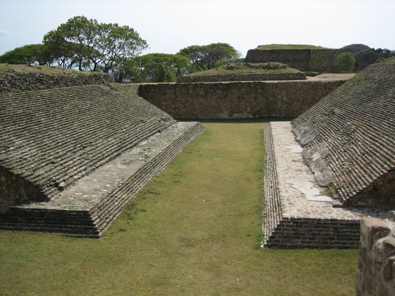 776x575 pixels (111K)