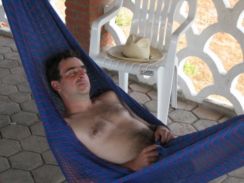 776x575 pixels (77K)