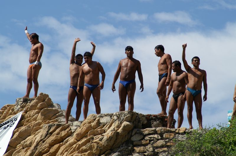 776x506 pixels (79K)