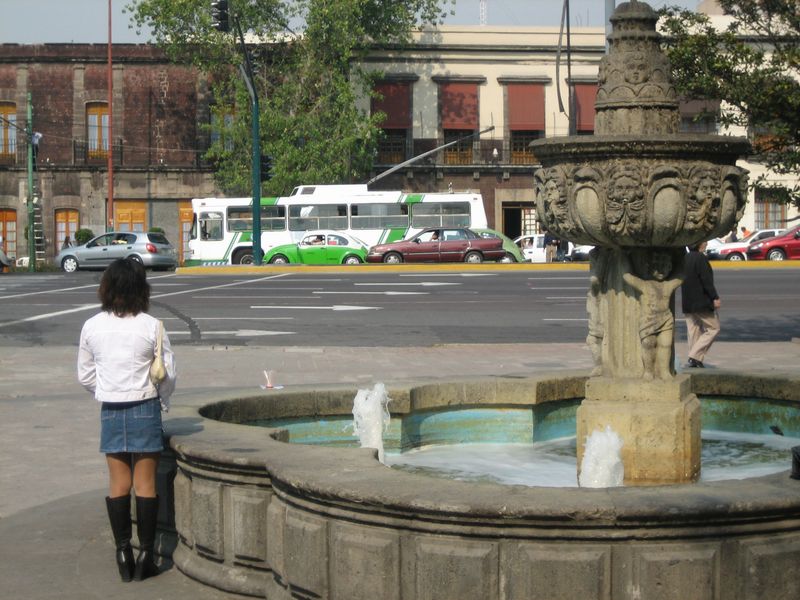 776x575 pixels (98K)