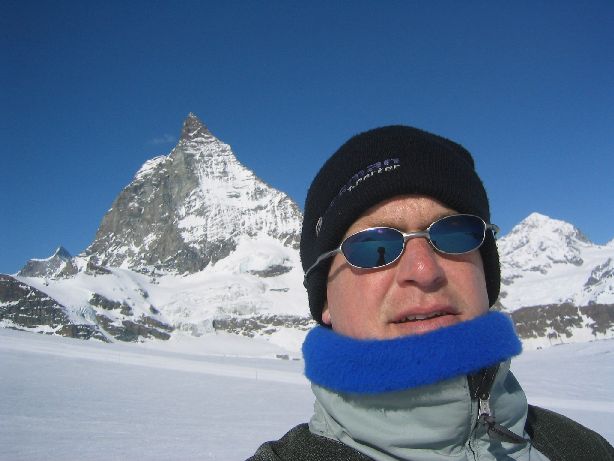 590x436 pixels (46K)