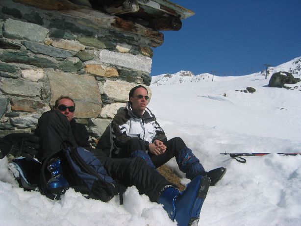 590x436 pixels (58K)