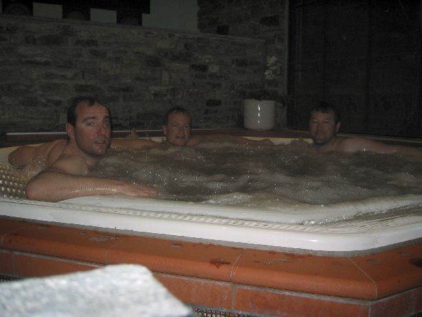 590x436 pixels (39K)