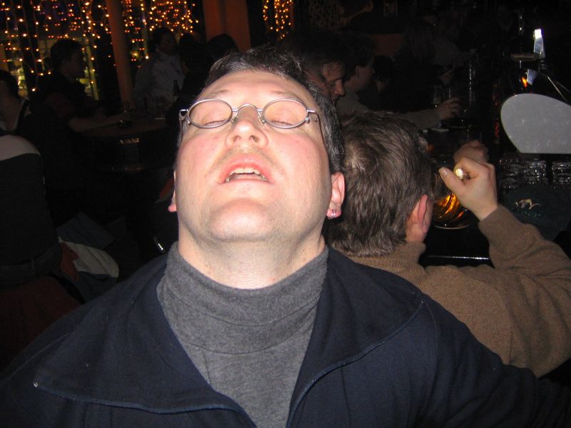 776x575 pixels (64K)